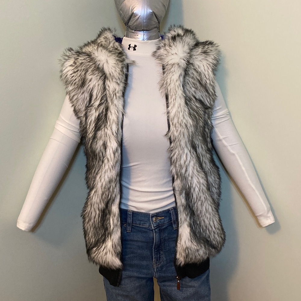 iHeartRaves Black and Gray Faux Fur Vest
